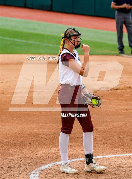 Thumbnail 2 in Calallen vs. Liberty (UIL 4A Softball Final) photogallery.