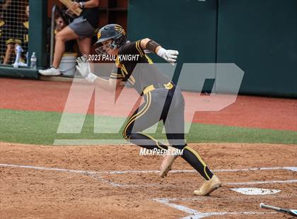 Thumbnail 3 in Calallen vs. Liberty (UIL 4A Softball Final) photogallery.