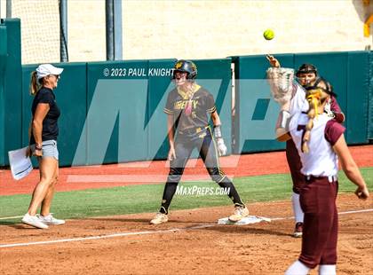 Thumbnail 3 in Calallen vs. Liberty (UIL 4A Softball Final) photogallery.