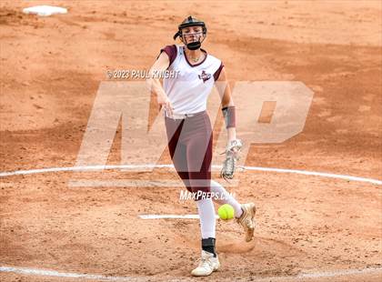 Thumbnail 3 in Calallen vs. Liberty (UIL 4A Softball Final) photogallery.
