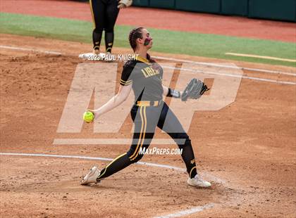 Thumbnail 2 in Calallen vs. Liberty (UIL 4A Softball Final) photogallery.