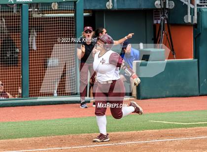 Thumbnail 3 in Calallen vs. Liberty (UIL 4A Softball Final) photogallery.