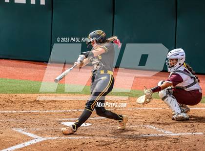 Thumbnail 3 in Calallen vs. Liberty (UIL 4A Softball Final) photogallery.