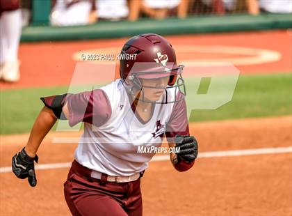 Thumbnail 2 in Calallen vs. Liberty (UIL 4A Softball Final) photogallery.