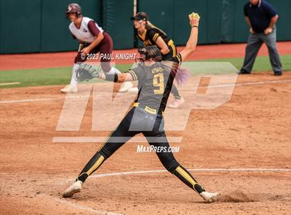 Thumbnail 2 in Calallen vs. Liberty (UIL 4A Softball Final) photogallery.