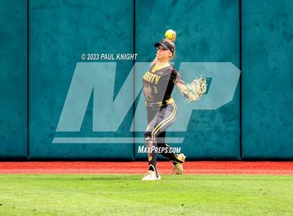 Thumbnail 2 in Calallen vs. Liberty (UIL 4A Softball Final) photogallery.