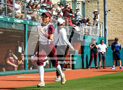 Thumbnail 2 in Calallen vs. Liberty (UIL 4A Softball Final) photogallery.