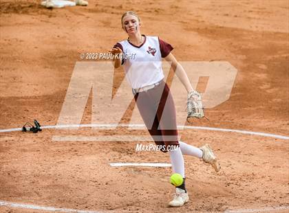 Thumbnail 3 in Calallen vs. Liberty (UIL 4A Softball Final) photogallery.