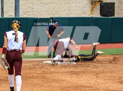 Thumbnail 1 in Calallen vs. Liberty (UIL 4A Softball Final) photogallery.