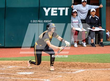 Thumbnail 1 in Calallen vs. Liberty (UIL 4A Softball Final) photogallery.