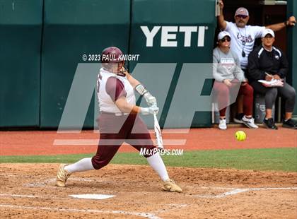 Thumbnail 3 in Calallen vs. Liberty (UIL 4A Softball Final) photogallery.