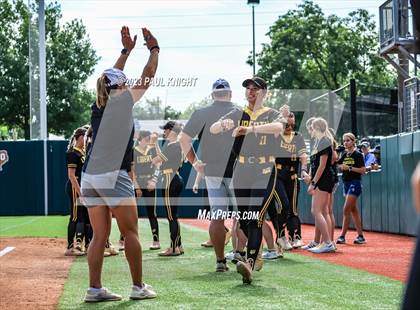 Thumbnail 1 in Calallen vs. Liberty (UIL 4A Softball Final) photogallery.