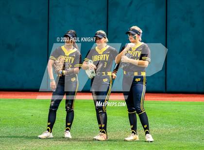 Thumbnail 1 in Calallen vs. Liberty (UIL 4A Softball Final) photogallery.