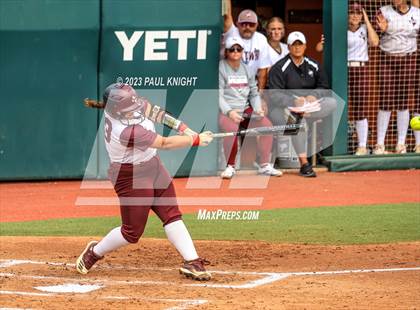 Thumbnail 3 in Calallen vs. Liberty (UIL 4A Softball Final) photogallery.