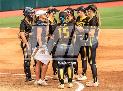 Thumbnail 3 in Calallen vs. Liberty (UIL 4A Softball Final) photogallery.