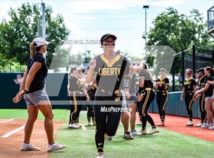 Thumbnail 3 in Calallen vs. Liberty (UIL 4A Softball Final) photogallery.