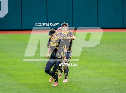 Thumbnail 1 in Calallen vs. Liberty (UIL 4A Softball Final) photogallery.