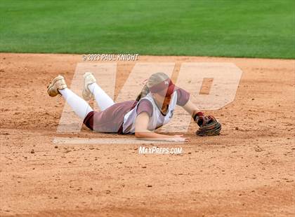 Thumbnail 1 in Calallen vs. Liberty (UIL 4A Softball Final) photogallery.