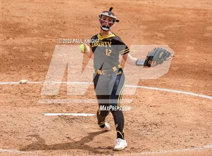 Thumbnail 2 in Calallen vs. Liberty (UIL 4A Softball Final) photogallery.