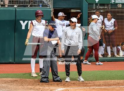 Thumbnail 3 in Calallen vs. Liberty (UIL 4A Softball Final) photogallery.