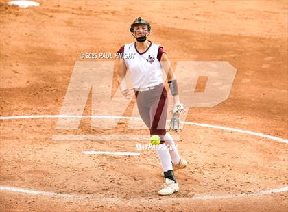 Thumbnail 2 in Calallen vs. Liberty (UIL 4A Softball Final) photogallery.