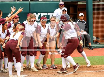 Thumbnail 3 in Calallen vs. Liberty (UIL 4A Softball Final) photogallery.