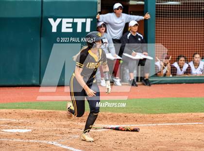 Thumbnail 3 in Calallen vs. Liberty (UIL 4A Softball Final) photogallery.