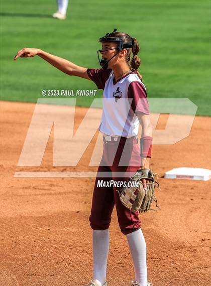 Thumbnail 3 in Calallen vs. Liberty (UIL 4A Softball Final) photogallery.