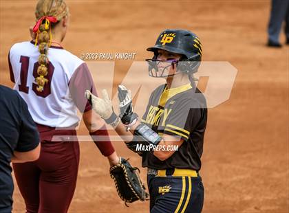 Thumbnail 3 in Calallen vs. Liberty (UIL 4A Softball Final) photogallery.