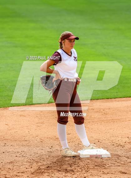 Thumbnail 1 in Calallen vs. Liberty (UIL 4A Softball Final) photogallery.