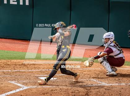 Thumbnail 1 in Calallen vs. Liberty (UIL 4A Softball Final) photogallery.