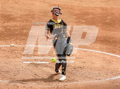 Thumbnail 2 in Calallen vs. Liberty (UIL 4A Softball Final) photogallery.