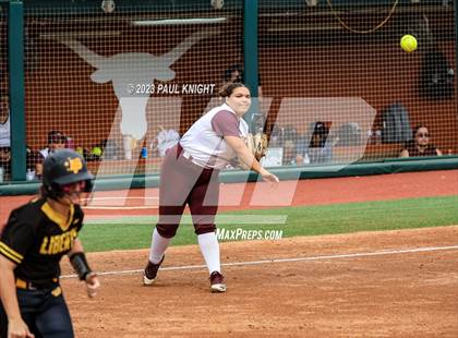 Thumbnail 1 in Calallen vs. Liberty (UIL 4A Softball Final) photogallery.