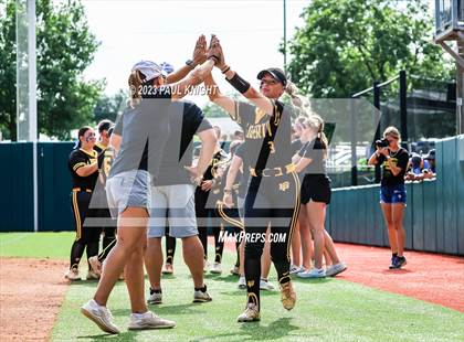 Thumbnail 2 in Calallen vs. Liberty (UIL 4A Softball Final) photogallery.