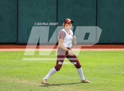 Thumbnail 3 in Calallen vs. Liberty (UIL 4A Softball Final) photogallery.