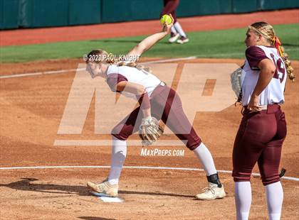 Thumbnail 3 in Calallen vs. Liberty (UIL 4A Softball Final) photogallery.