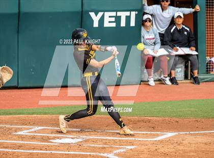 Thumbnail 2 in Calallen vs. Liberty (UIL 4A Softball Final) photogallery.