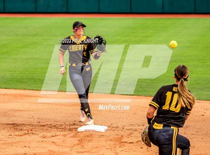 Thumbnail 3 in Calallen vs. Liberty (UIL 4A Softball Final) photogallery.