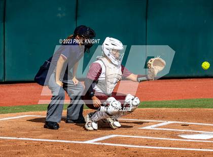 Thumbnail 2 in Calallen vs. Liberty (UIL 4A Softball Final) photogallery.