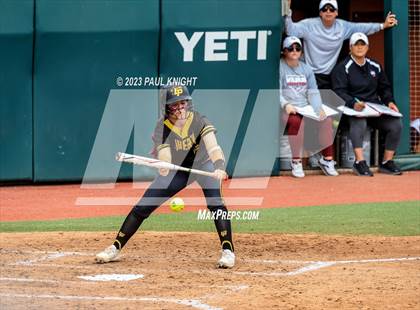 Thumbnail 3 in Calallen vs. Liberty (UIL 4A Softball Final) photogallery.