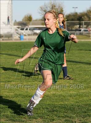 Thumbnail 3 in Pleasant Valley vs. Hilmar (Vern Gebhardt Champions Cup) photogallery.