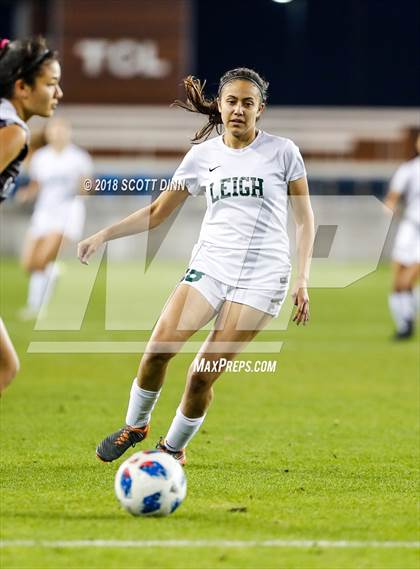 Thumbnail 3 in Saint Francis v Leigh (Avaya High School Series) photogallery.
