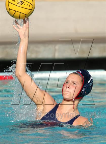 Thumbnail 2 in Campolindo vs St. Mary's (Davis Fall Classic) photogallery.