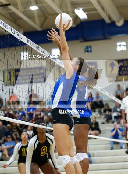 Thumbnail 1 in Mountain Pointe @ O'Connor photogallery.