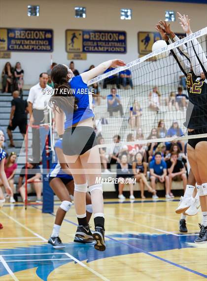 Thumbnail 2 in Mountain Pointe @ O'Connor photogallery.