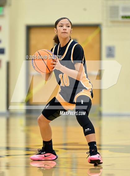 Thumbnail 2 in JV: Inderkum vs. Vista del Lago (Rumble on the River) photogallery.