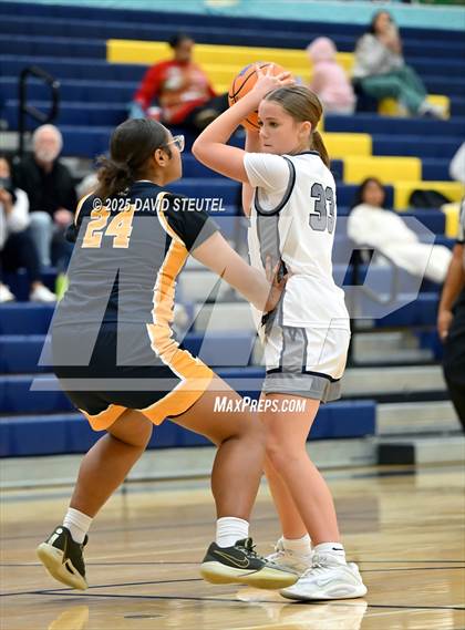 Thumbnail 2 in JV: Inderkum vs. Vista del Lago (Rumble on the River) photogallery.