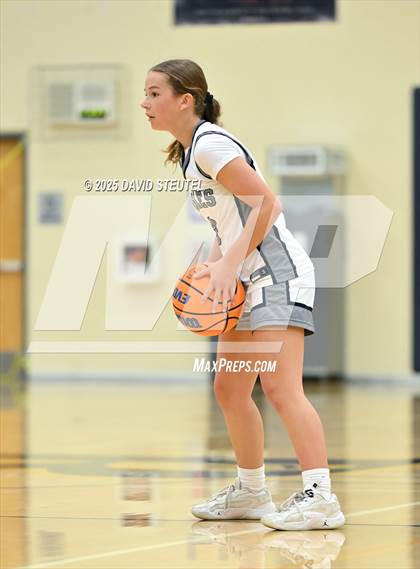 Thumbnail 2 in JV: Inderkum vs. Vista del Lago (Rumble on the River) photogallery.