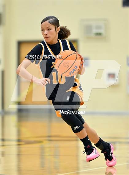 Thumbnail 1 in JV: Inderkum vs. Vista del Lago (Rumble on the River) photogallery.