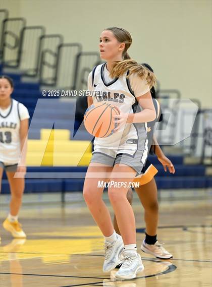 Thumbnail 2 in JV: Inderkum vs. Vista del Lago (Rumble on the River) photogallery.